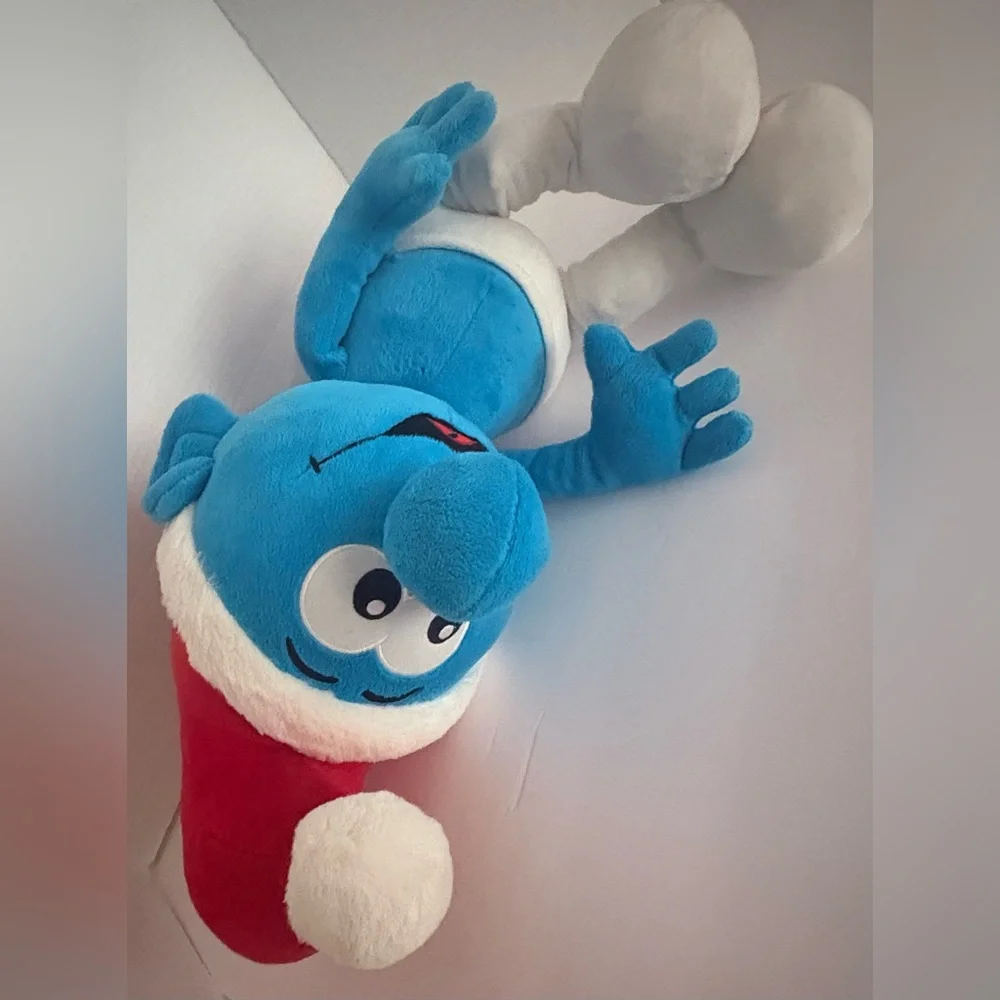 Macys Christmas Holiday 2010 Sitting Smurf Plush w/ Santa Hat Stuffed Animal.